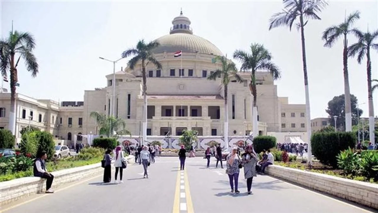 تمديد تعليق الدراسة في جميع الجامعات والمعاهد المصرية بسبب سوء الأحوال الجوية